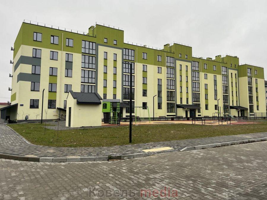 "Розкрадання коштів на будівництві житла для переселенців у Ковелі: збитки сягають 5,7 мільйонів гривень".
