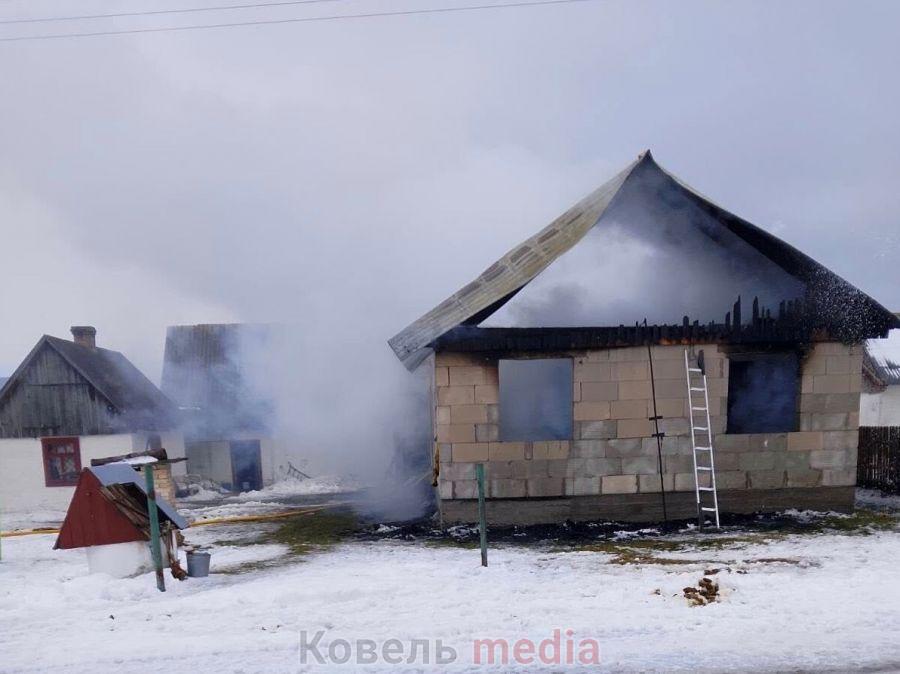 Сімейна трагедія на Ковельщині: багатодітна родина залишилася без даху над головою