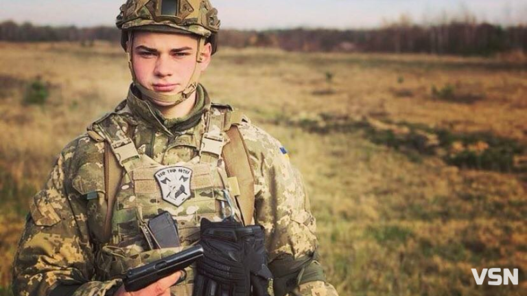 Спогади про 21-річного Героя: Дмитро Потурай, якому не судилося побачити свого сина дорослим