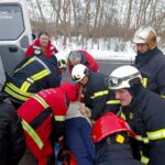 Трагедія на Волині: зіткнення авто біля Луцька, фото розбитих машин та поранених людей