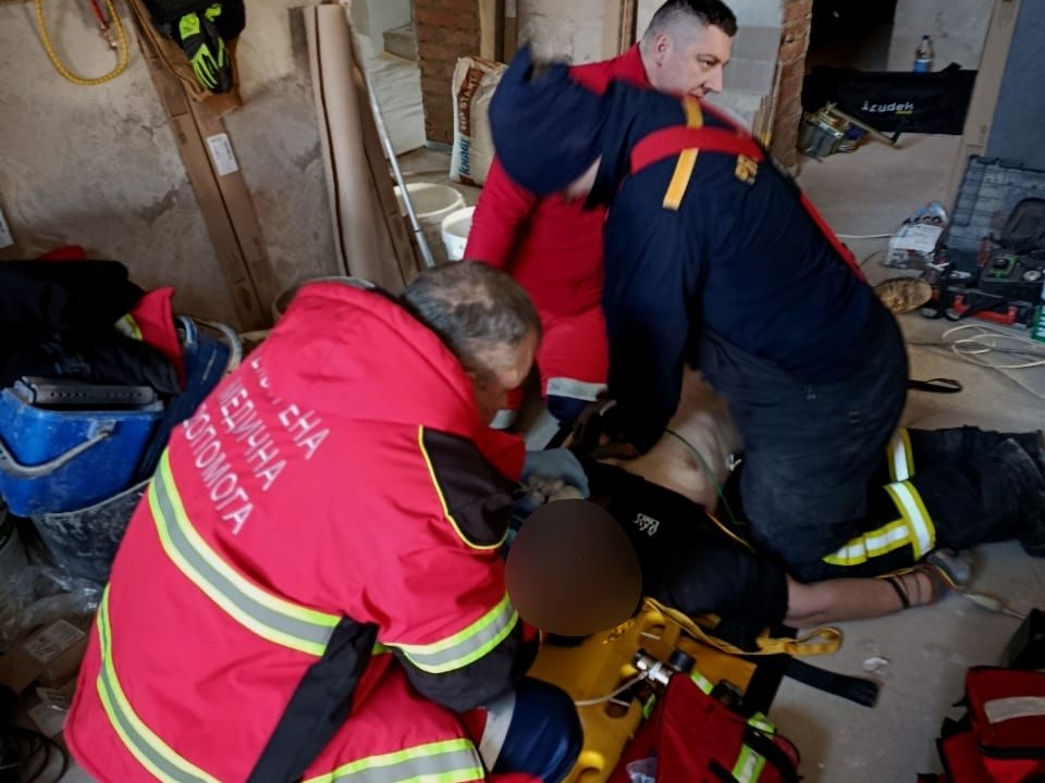 Трагічне відкриття: тіло невідомого чоловіка виявлено в колодязі на Луччині