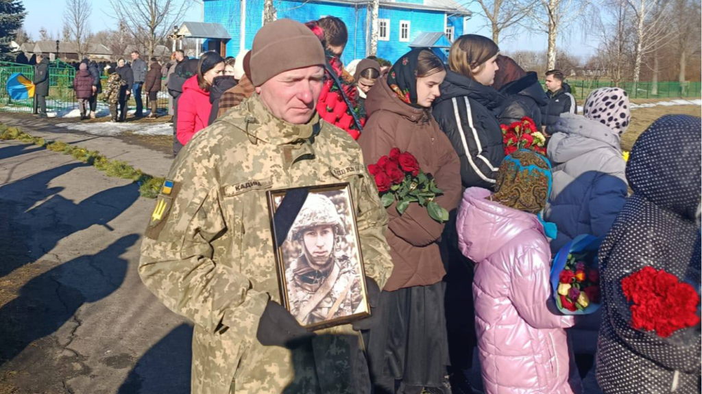 Волинь провела в останню путь Героя Валерія Калапуца: вшанували пам'ять сміливого захисника України