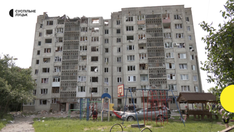 Небезпечний притулок: Луцький будинок на Озерецькій визнаний непридатним для життя та відновлення