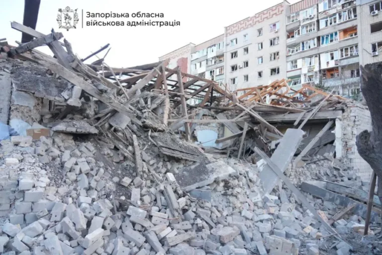 "Трагедія в Запоріжжі: жертви російського обстрілу" (150 символів)