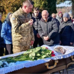 Волинська громада віддала останню шану герою: ЗСУ ветеран Володимир Шевцов відійшов у вічність (фото)