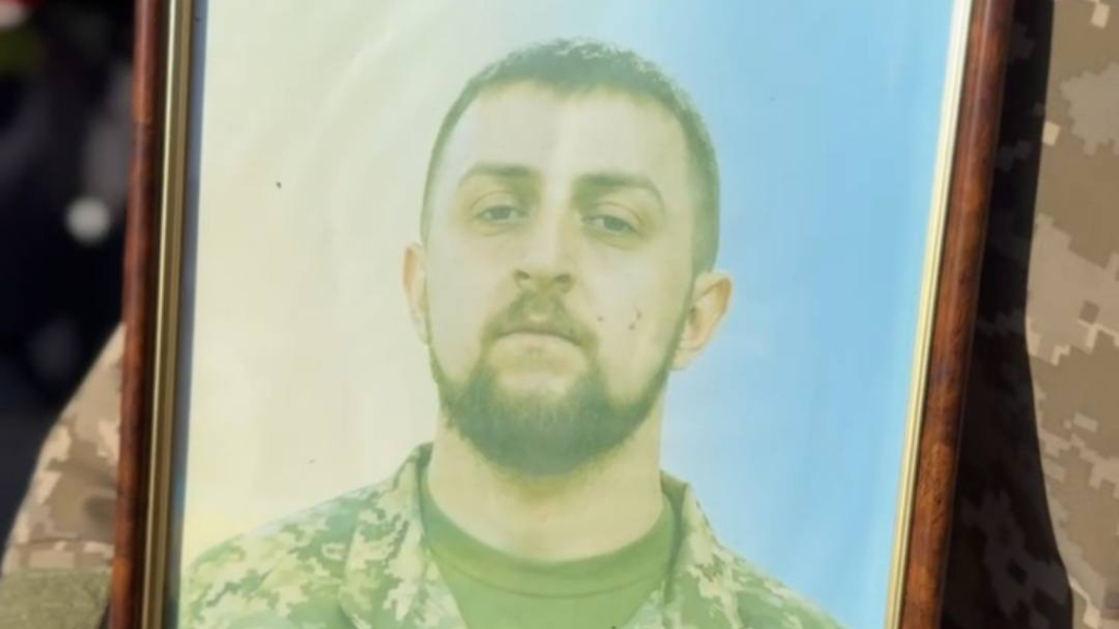 Волинь прощається з Героєм: 24-річний Михайло Олексюк загинув через тиждень після повернення з Великодньої відпустки.