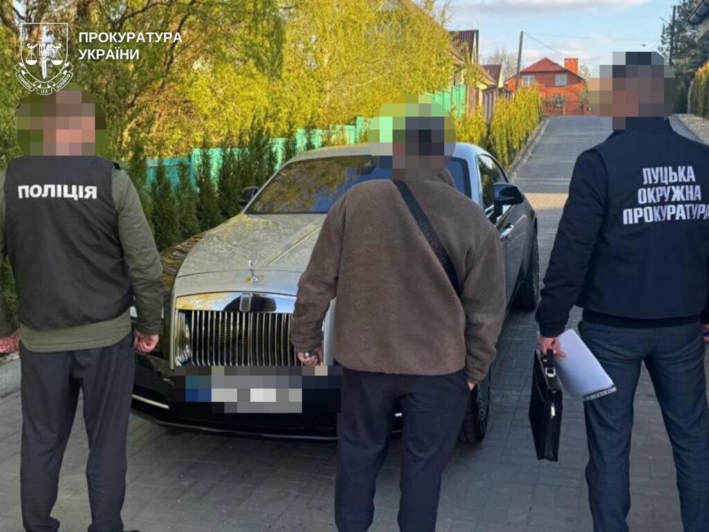 $30 тисяч за доступ до надр: у Луцьку затримали чиновника міськради.
