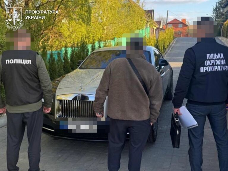 $30 тисяч за доступ до надр: у Луцьку затримали чиновника міськради.