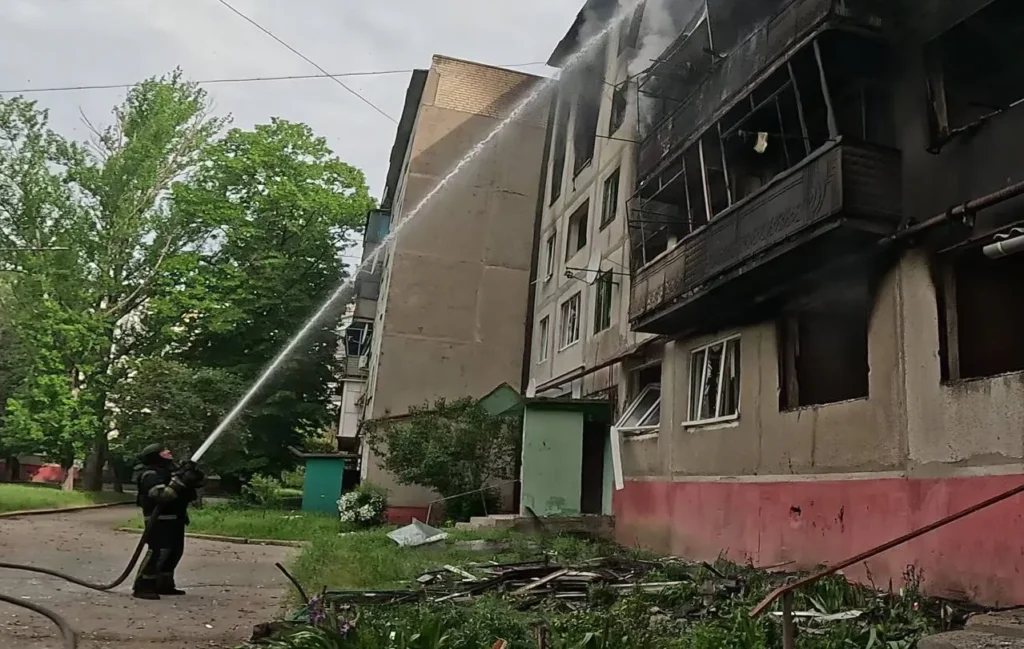 Дружківка під вогнем: російський удар забрав життя, міста палають.