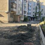 У центрі Ковеля: впорядкування двору на "Сільмаші".