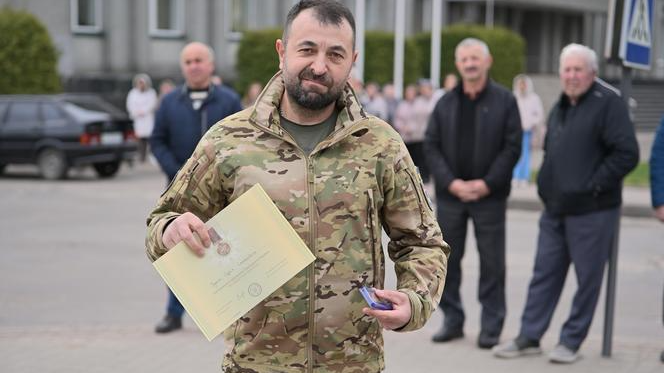 Волинські Герої: Відзнаки За Звитягу, Шана За Подвиг.
