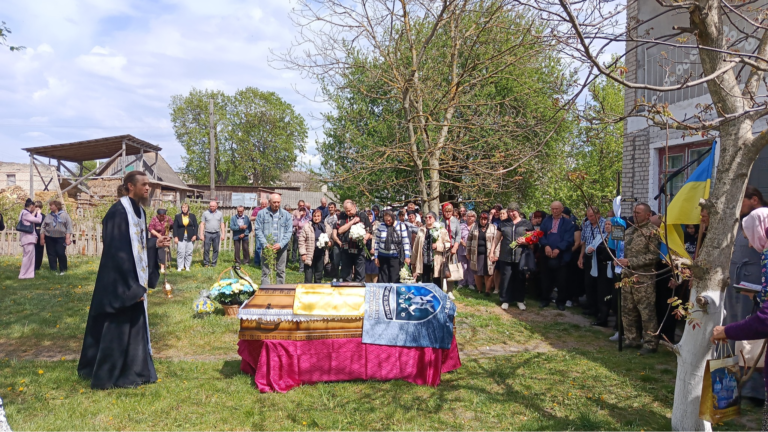 Загинув за день до 46-ліття: Волинь прощається з Героєм Олександром Басюком.