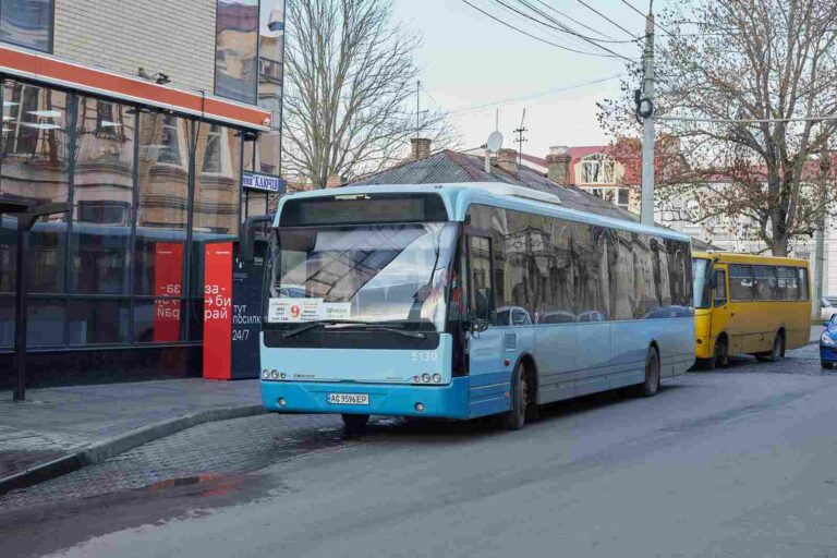 Автобус 9 Луцьк
