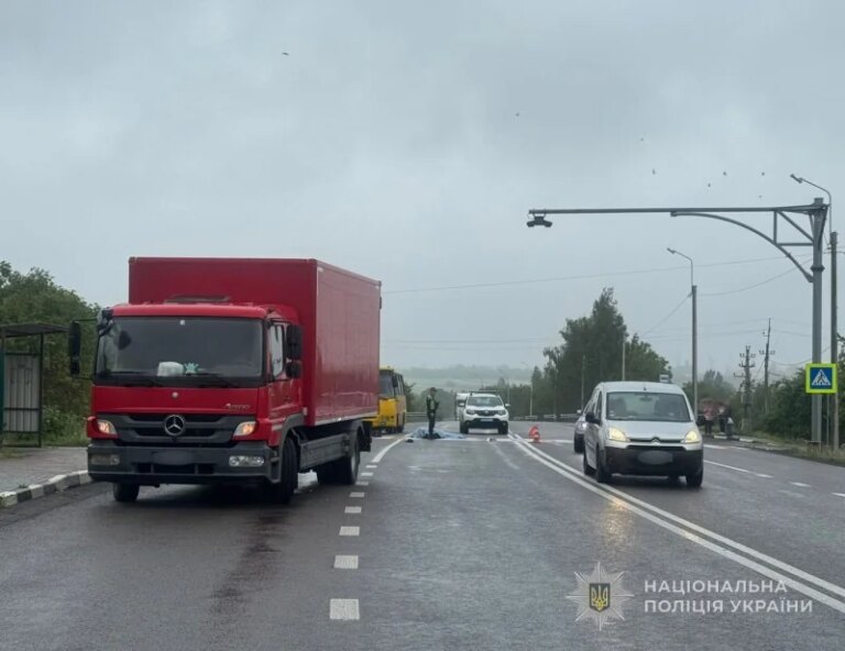 Прилуцьке: motorcyclist dies after being hit by a car