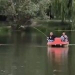 Українець із Варшави: сом-легенда з озера в його руках!