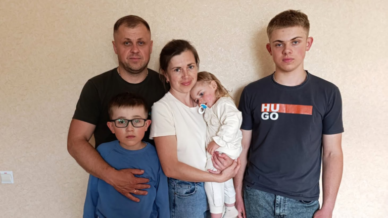 Волинянин-багатодітний: право на мир, та вибір фронту.