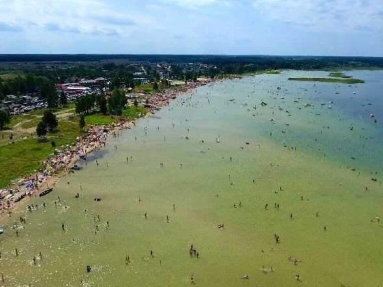 Висипи на шкірі після купання: результати аналізу води з озера Світязь.