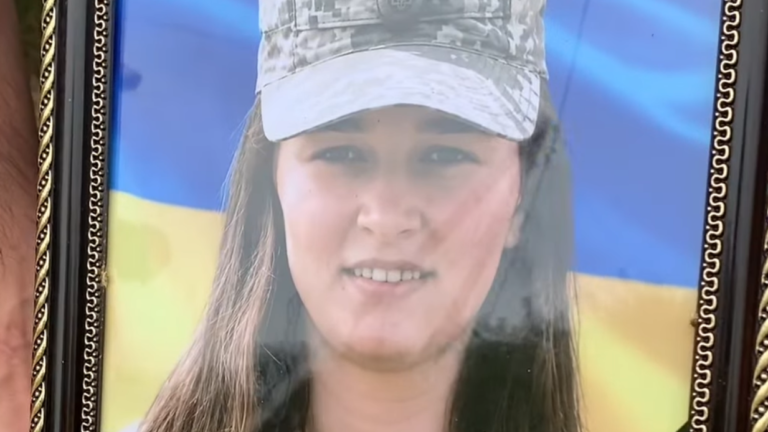 Їй назавжди 26: на Волині останню дорогу пройшла молода захисниця Богдана Фіщук.
