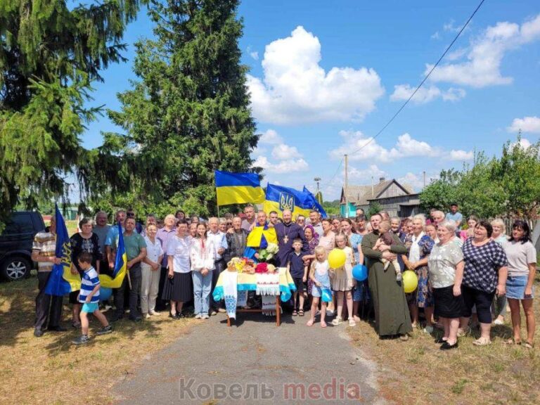 Нарешті вдома: Ковельщина обіймає Захисника Анатолія Лук'янчука, який повернувся з полону 2022-го.