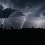 Неймовірні кадри грози: фотограф з Волині показав стихію у всій красі (ФОТО)