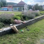 Сонце, спокуса, віра: оголена жінка у місті, на очах у ходи.