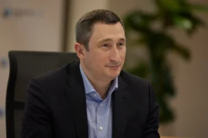 ВАКС скасував електронний браслет для Чернишова: свобода від запобіжних заходів.