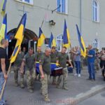 Вічна шана: Ковельчани провели в останню путь Героя Андрія Повха.