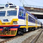Україна: потяги в затримці, рейси скасовано.