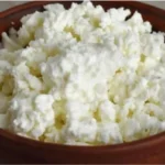 Кисломолочний сир: як без помилок обрати якісний продукт