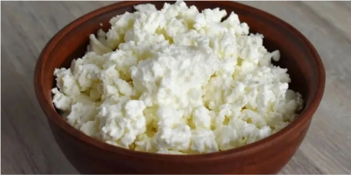 Кисломолочний сир: як без помилок обрати якісний продукт