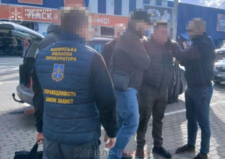 Ковельського митника викрили на хабарі: подробиці гучного затримання