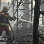 Київщина ліквідовує наслідки нічної атаки: пожежі гасять у трьох районах області