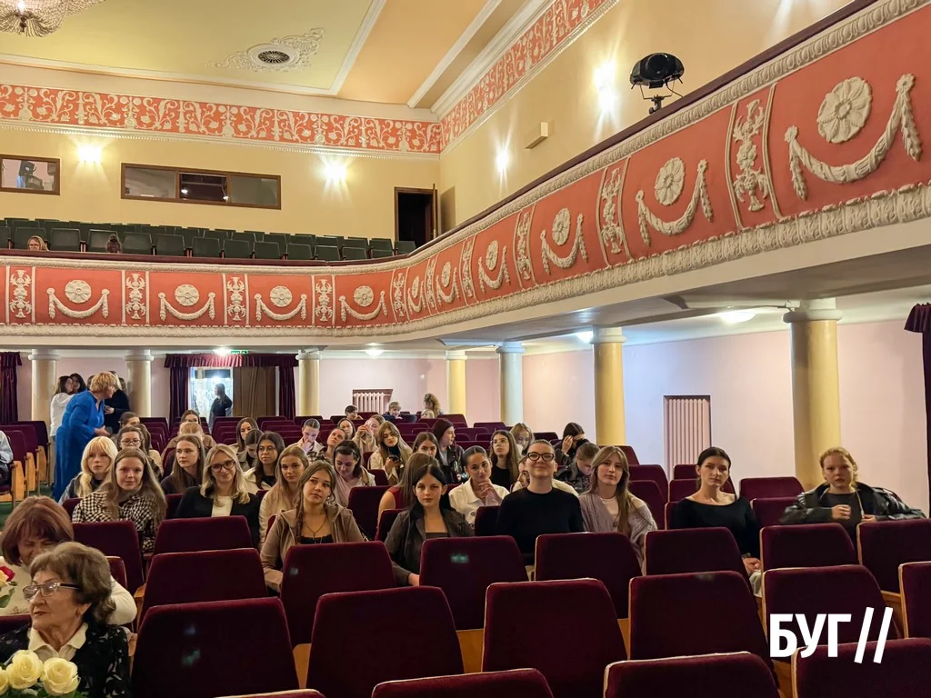 Луцьк занурився в світ Лесі Українки: моновистава «Лесині листи» оживила дитячі спогади та поезію