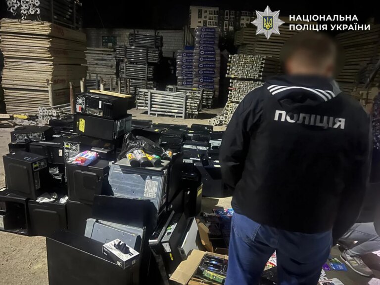 Луцькі шахраї заробили пів мільйона доларів на місяць на обмані людей