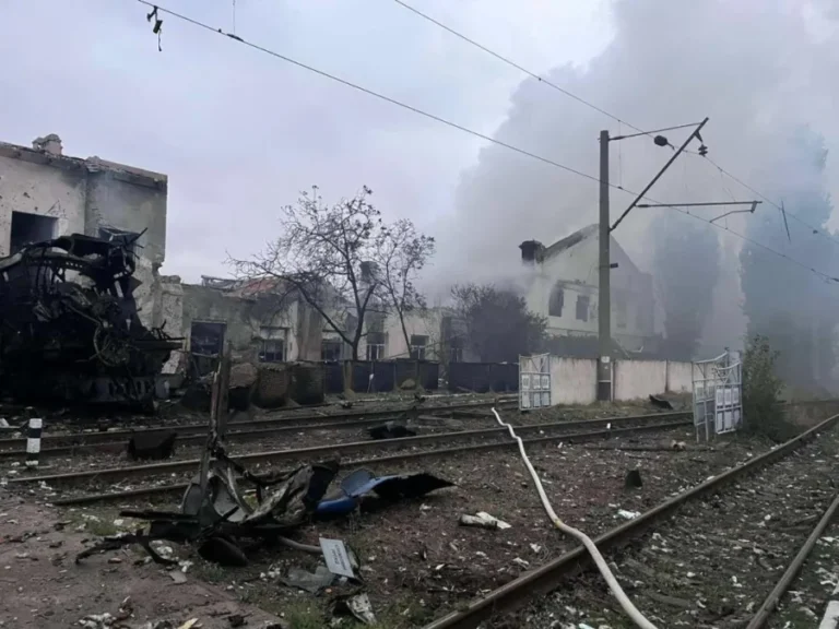 Полтавщина під ударом: дрон росіян влучив у залізницю