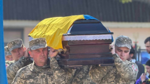 Волинь прощається з Олександром Хмаруком захисником України чий подвиг навіки закарбований у пам'яті народу