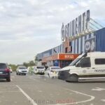 Чоловік із сокирою атакував покупців в Епіцентрі Ковеля: троє людей травмовані