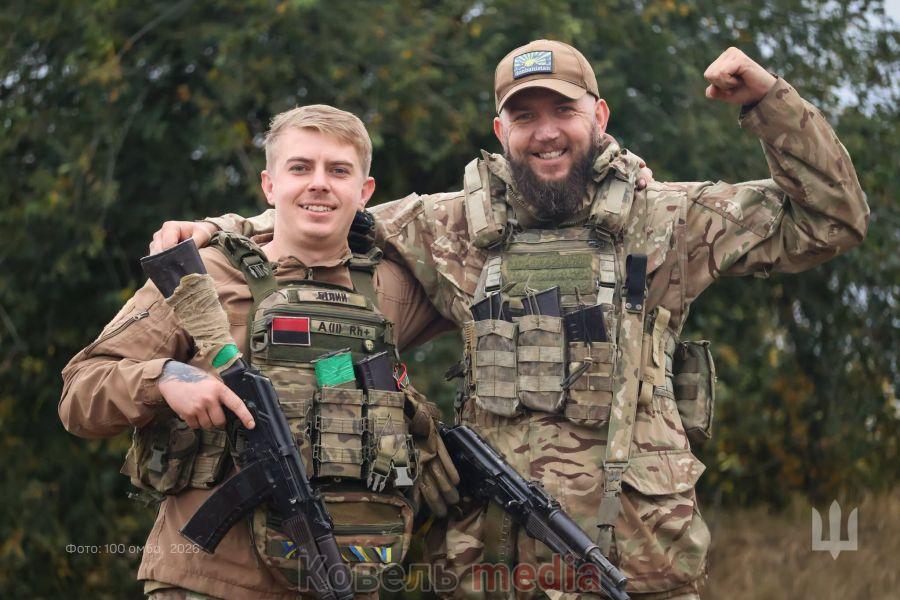 Хакер" та "Білий" із Ковеля: історії двох добровольців, що служать у "Сталевій Сотці