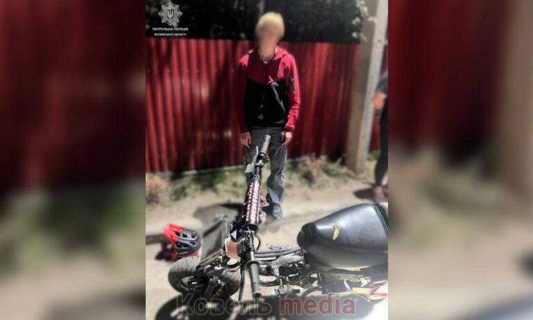 Ковельські патрульні зупинили 14-річного хлопця за кермом мопеда без прав