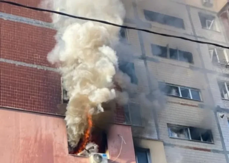 Краматорськ під обстрілом: п'ять пожеж спалахнули після атаки