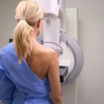 Киянки від 45 років можуть безкоштовно пройти мамографію без направлення в рамках акції "Рожевий жовтень"