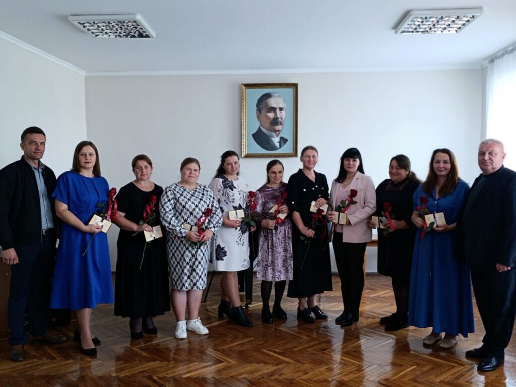 На Волині дев'ятеро жінок відзначені почесним державним званням «Мати-героїня» за виховання п'яти і більше дітей