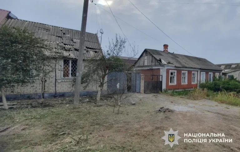 Російський FPV-дрон обірвав життя 74-річної жінки на Херсонщині, загалом під атакою опинилися 22 населені пункти